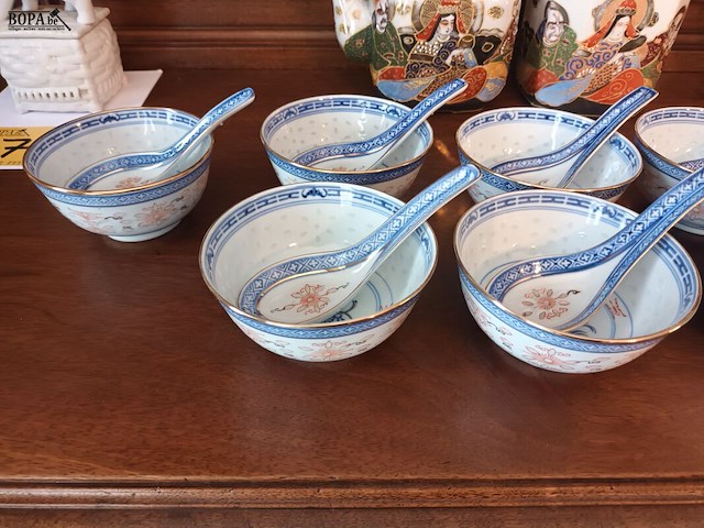 Lot 79 - chinees porselein. 10 stuks - afbeelding 2 van  7