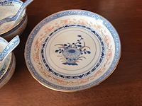 Lot 79 - chinees porselein. 10 stuks - afbeelding 4 van  7