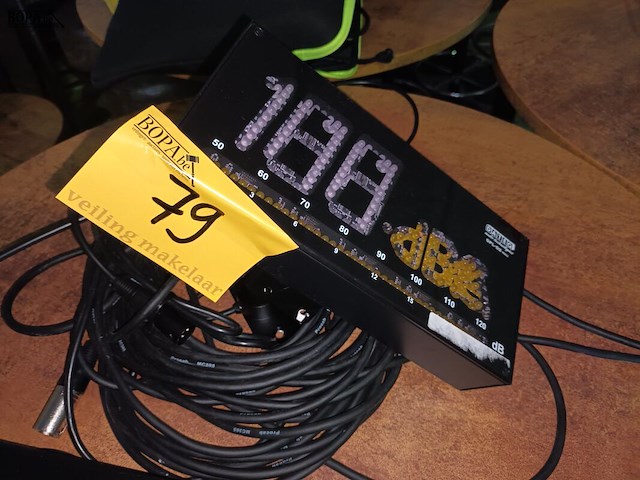 Lot 79 - decibelmeter - afbeelding 4 van  5