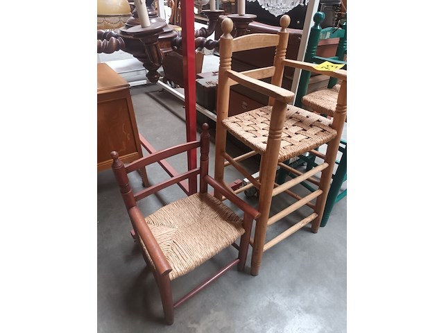 Lot 79 - kinderstoelen. 3 stuks - afbeelding 2 van  5