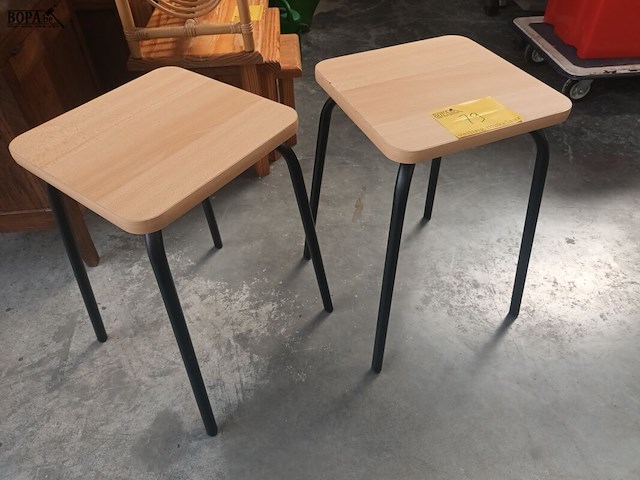 Lot 79 - krukje. 2 stuks - afbeelding 1 van  4