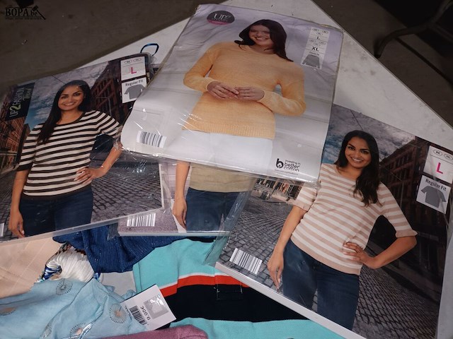 Lot 79 - lot dameskledij - afbeelding 4 van  5