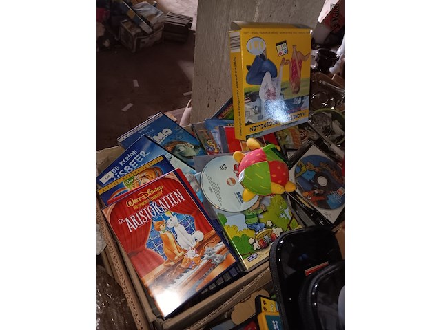 Lot 79 - lot divers speelgoed - afbeelding 7 van  7