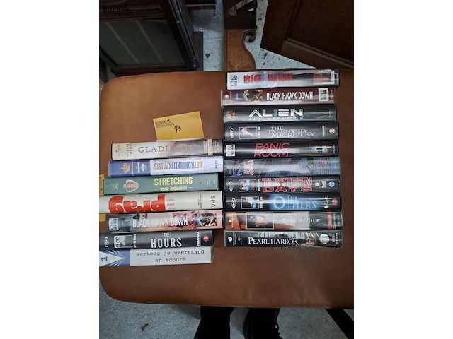 Lot 79 - lot iconische films op cassette - afbeelding 1 van  2