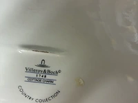 Lot 79 - lot keramiek met stempel - afbeelding 7 van  7