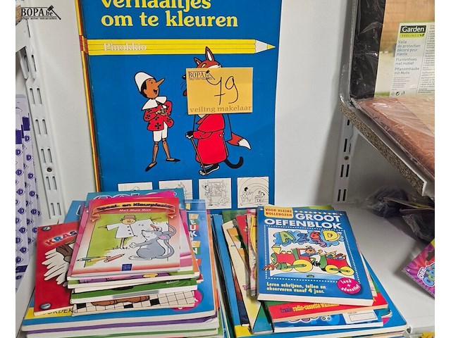 Lot 79 - lot kleurboeken ong 42 stuks - afbeelding 1 van  4