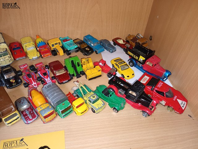 Lot 79 - modelauto’s. 63 stuks - afbeelding 2 van  4