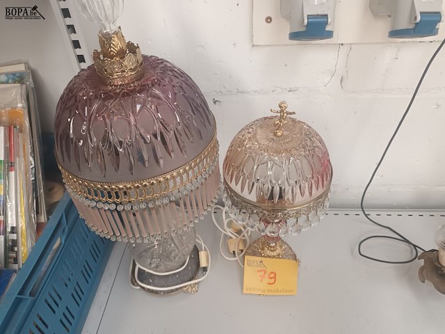 Lot 79 - tafellamp. 2 stuks - afbeelding 4 van  4