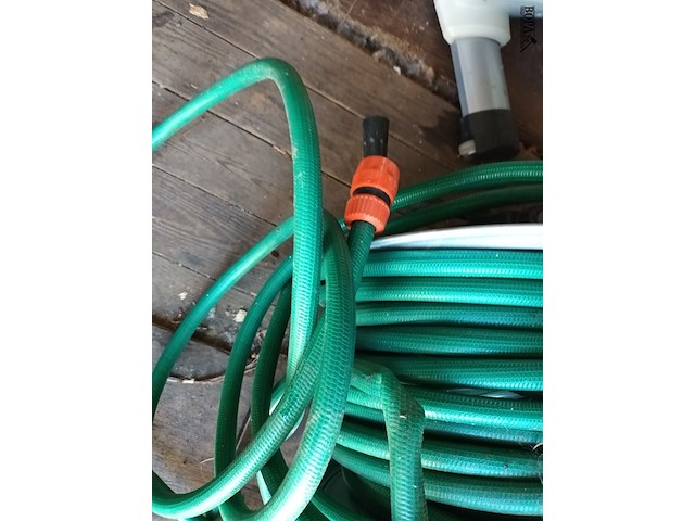 Lot 79 - tuinslang op haspel - afbeelding 2 van  3