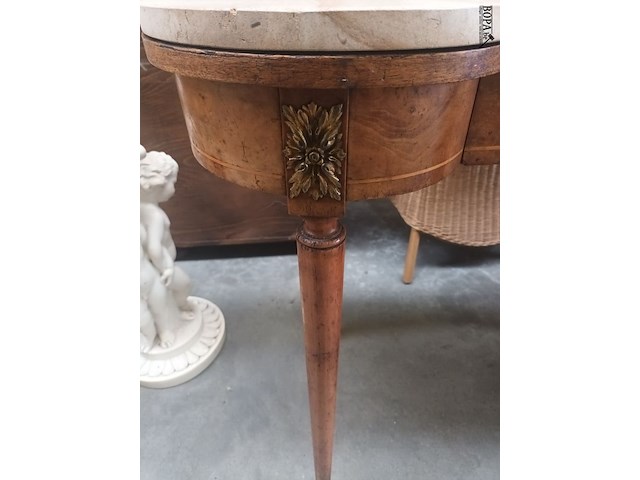 Lot 8 - antieke muurtafel - afbeelding 3 van  4