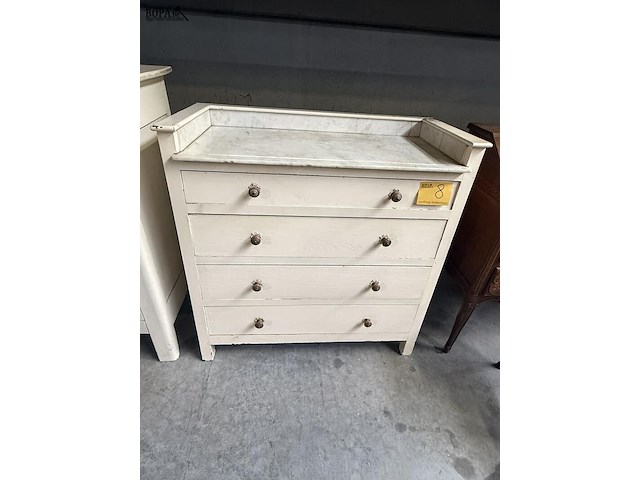 Lot 8 - antieken kast met marmeren blad en 4 lades - afbeelding 1 van  3