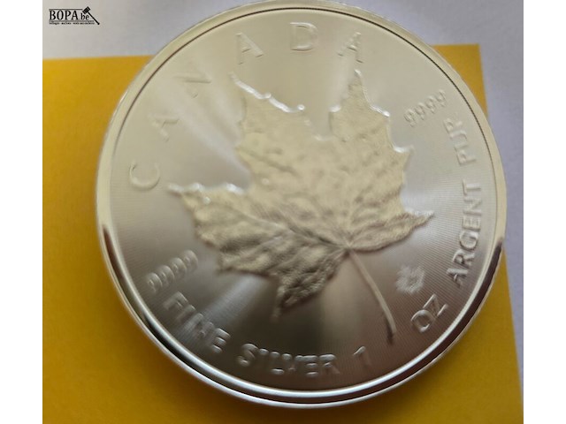 Lot 8 - canada silver maple leaf 2022 – 2 x 5 dollars - afbeelding 3 van  3