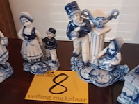 Lot 8 - delft beeldjes. 5 stuks - afbeelding 3 van  5