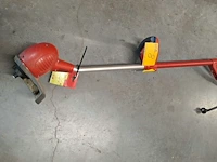 Lot 8 - electrische grastrimmer wolf-garten model gt 630 rood