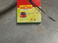 Lot 8 - electrische grastrimmer wolf-garten model gt 630 rood - afbeelding 2 van  5