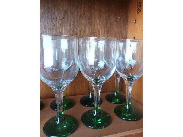 Lot 8 - gekleurde glazen. 15 stuks - afbeelding 4 van  4