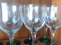 Lot 8 - gekleurde glazen. 15 stuks - afbeelding 4 van  4
