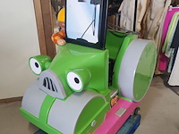 Lot 8 - kiddy ride bob de bouwer