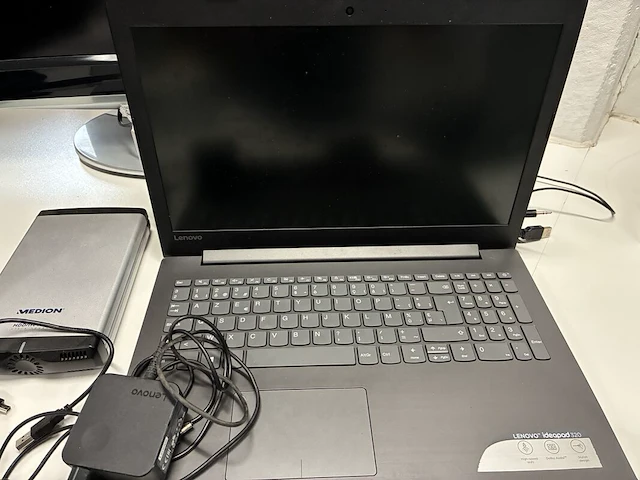 Lot 8 - lenovo laptop met toebehoren - afbeelding 8 van  10