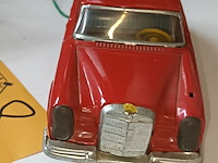 Lot 8 - mercedes met afstandsbediening - afbeelding 3 van  5