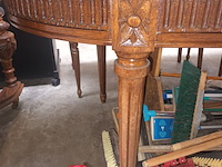 Lot 8 - ovalen tafel en stoelen - afbeelding 3 van  8