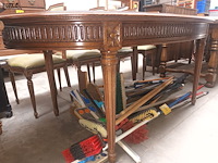 Lot 8 - ovalen tafel en stoelen - afbeelding 4 van  8