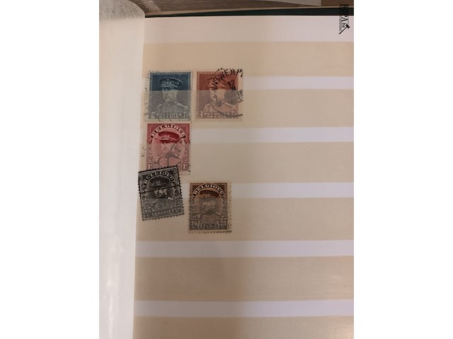 Lot 8 - postzegels. 3 boeken - afbeelding 4 van  6
