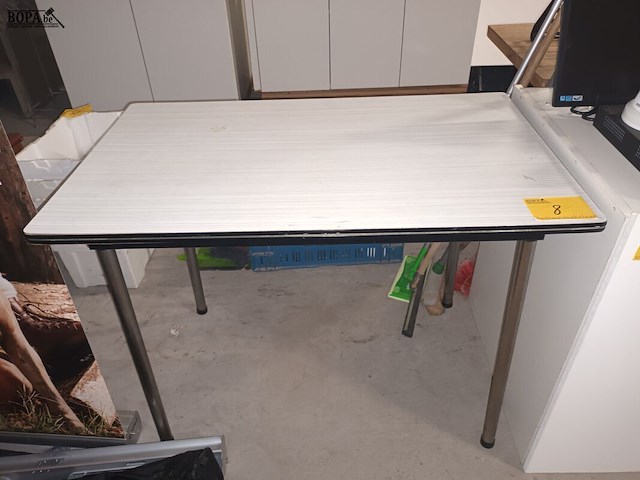 Lot 8 - retro keukentafel - afbeelding 1 van  4