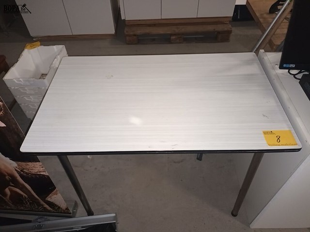Lot 8 - retro keukentafel - afbeelding 2 van  4
