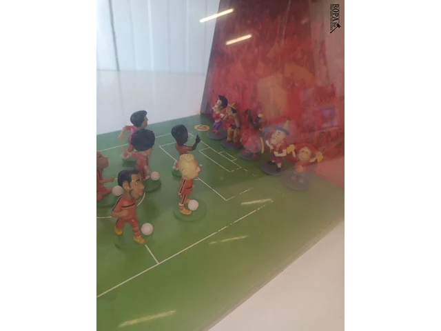 Lot 8 - rode duivels display - afbeelding 3 van  4