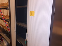 Lot 8 - roldeurkast - afbeelding 3 van  3