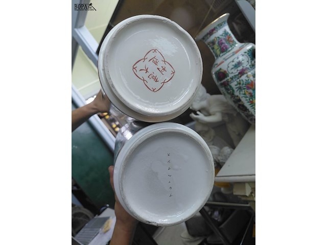 Lot 8 - set chinese vazen - afbeelding 3 van  3