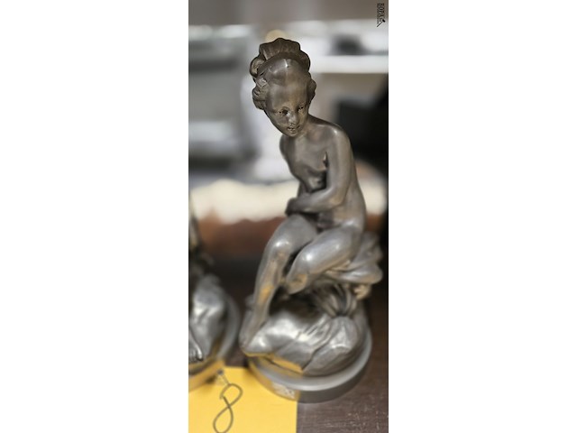 Lot 8 - set van tinnen beeldjes - afbeelding 3 van  3