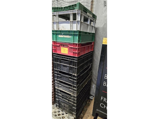 Lot 8 - stapelbakken 9 stuks - afbeelding 2 van  2