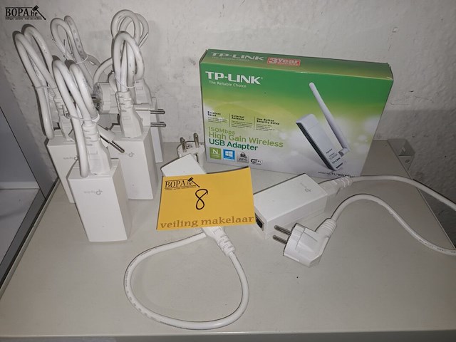 Lot 8 - tp-link adapters. 8 stuks - afbeelding 1 van  5