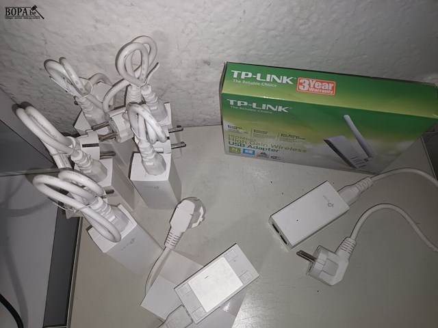 Lot 8 - tp-link adapters. 8 stuks - afbeelding 5 van  5