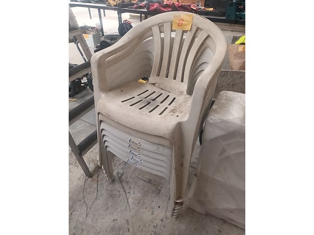 Lot 8 - tuinstoelen en tuintafel - afbeelding 2 van  3