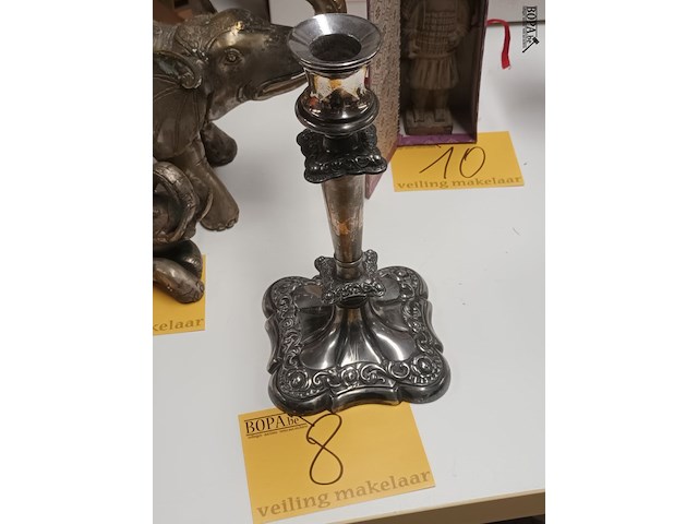 Lot 8 - verzilverde kandelaar wilcox - afbeelding 1 van  5