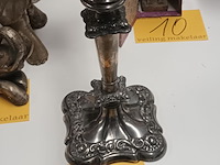 Lot 8 - verzilverde kandelaar wilcox
