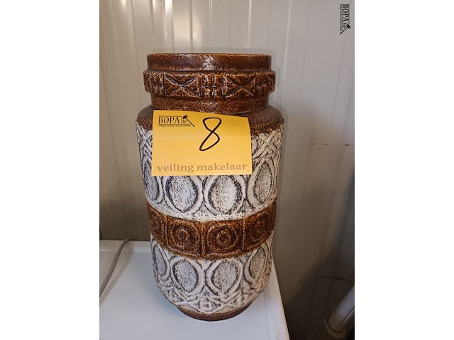 Lot 8 - vintage vaas bay keramik - afbeelding 1 van  4