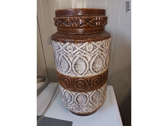 Lot 8 - vintage vaas bay keramik - afbeelding 2 van  4