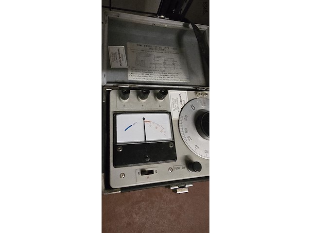 Lot 8 - volt/ohm meter 3 stuks - afbeelding 4 van  4