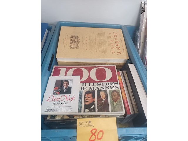 Lot 80 - boeken. 3 bakken - afbeelding 3 van  6