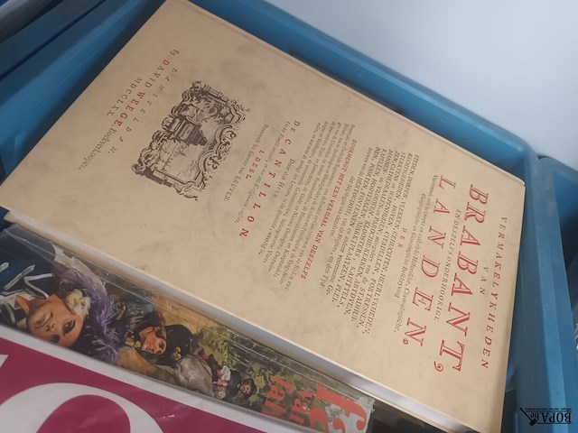 Lot 80 - boeken. 3 bakken - afbeelding 6 van  6