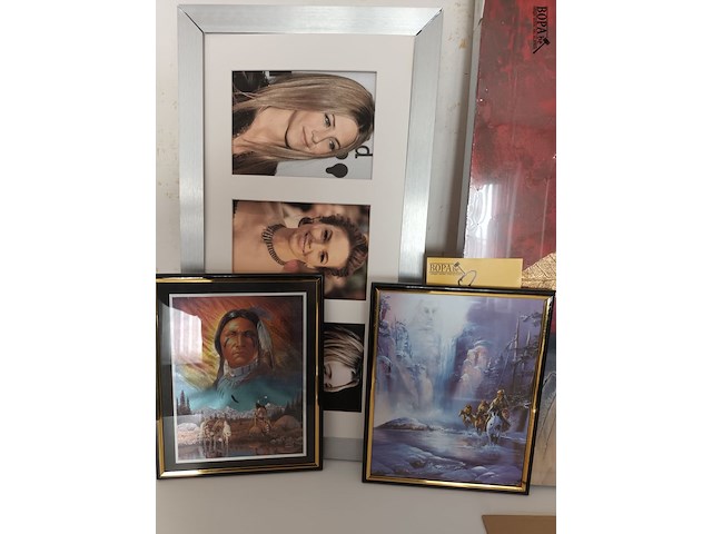 Lot 80 - canvas en fotokaders. 4 stuks - afbeelding 3 van  4