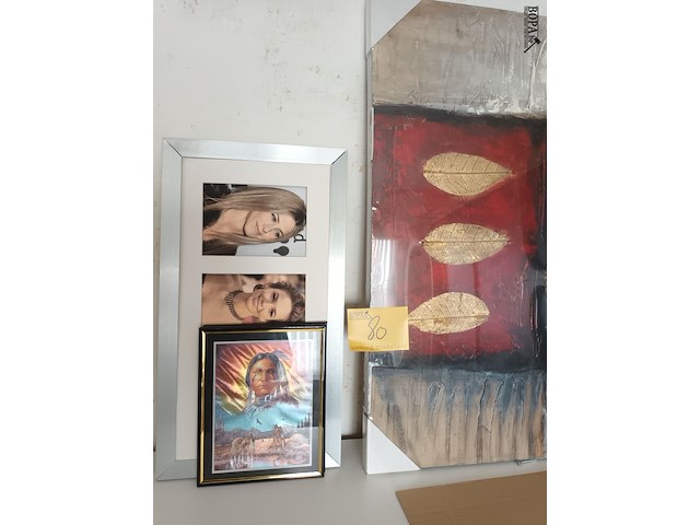 Lot 80 - canvas en fotokaders. 4 stuks - afbeelding 4 van  4