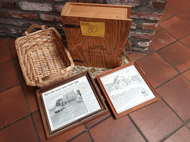 Lot 80 - decoratie. 5 stuks - afbeelding 1 van  4