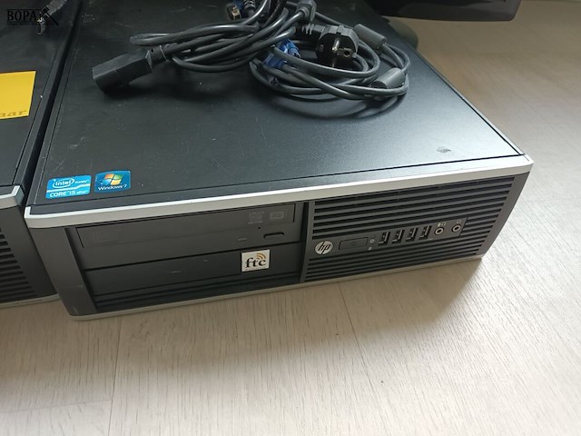 Lot 80 - desktop pc’s en schermen - afbeelding 3 van  5