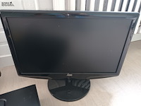 Lot 80 - desktop pc’s en schermen - afbeelding 4 van  5