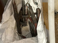 Lot 80 - diverse boorkitjes, staalwol, roterende borstels, schuurschi - afbeelding 7 van  8